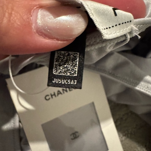 CHANEL Silver CC Logo Swim/body Suit - Size 42 - Picture 9 of 15